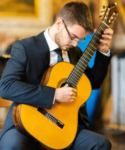 Khóa học đàn guitar cổ điển tại học đàn 123